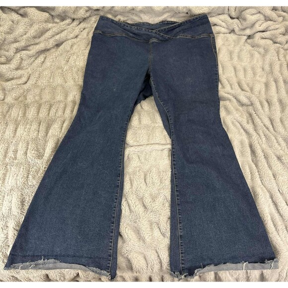 Vanilla Star Jeans Womens 3X Flare Bootcut Plus Blue Denim Pull On 40"x29.5" - Picture 1 of 9